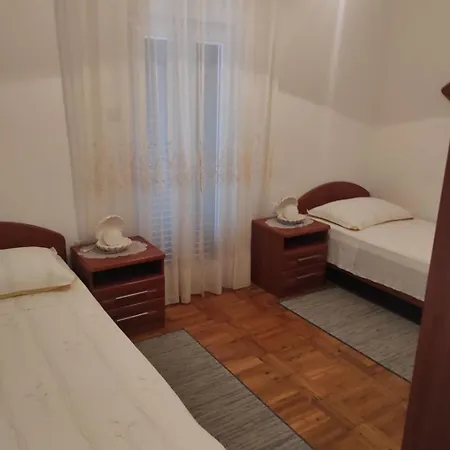 Tenara Apartment