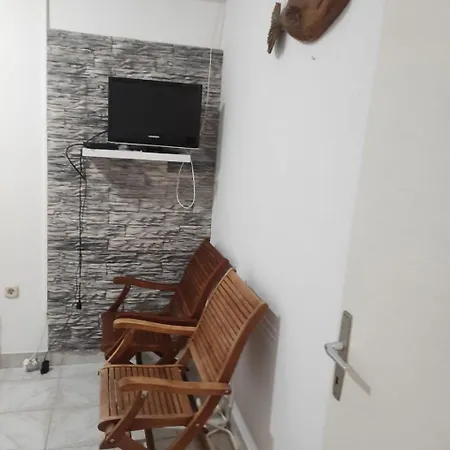 Tenara Apartment