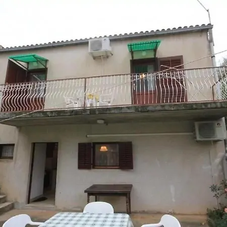 Tenara Apartment