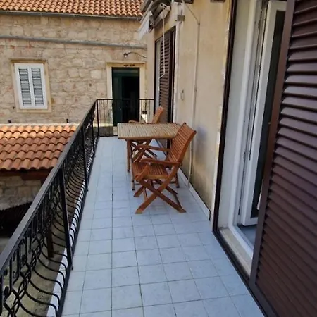 Apartment Tenara